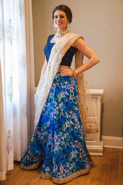 Didn’t come to play.  Blue speckled lehenga paired with cream dupatta and blue blouse.    Skirt Length: 44 inches inches   Note: Blouse style and complimentary jewelry may vary depending on available